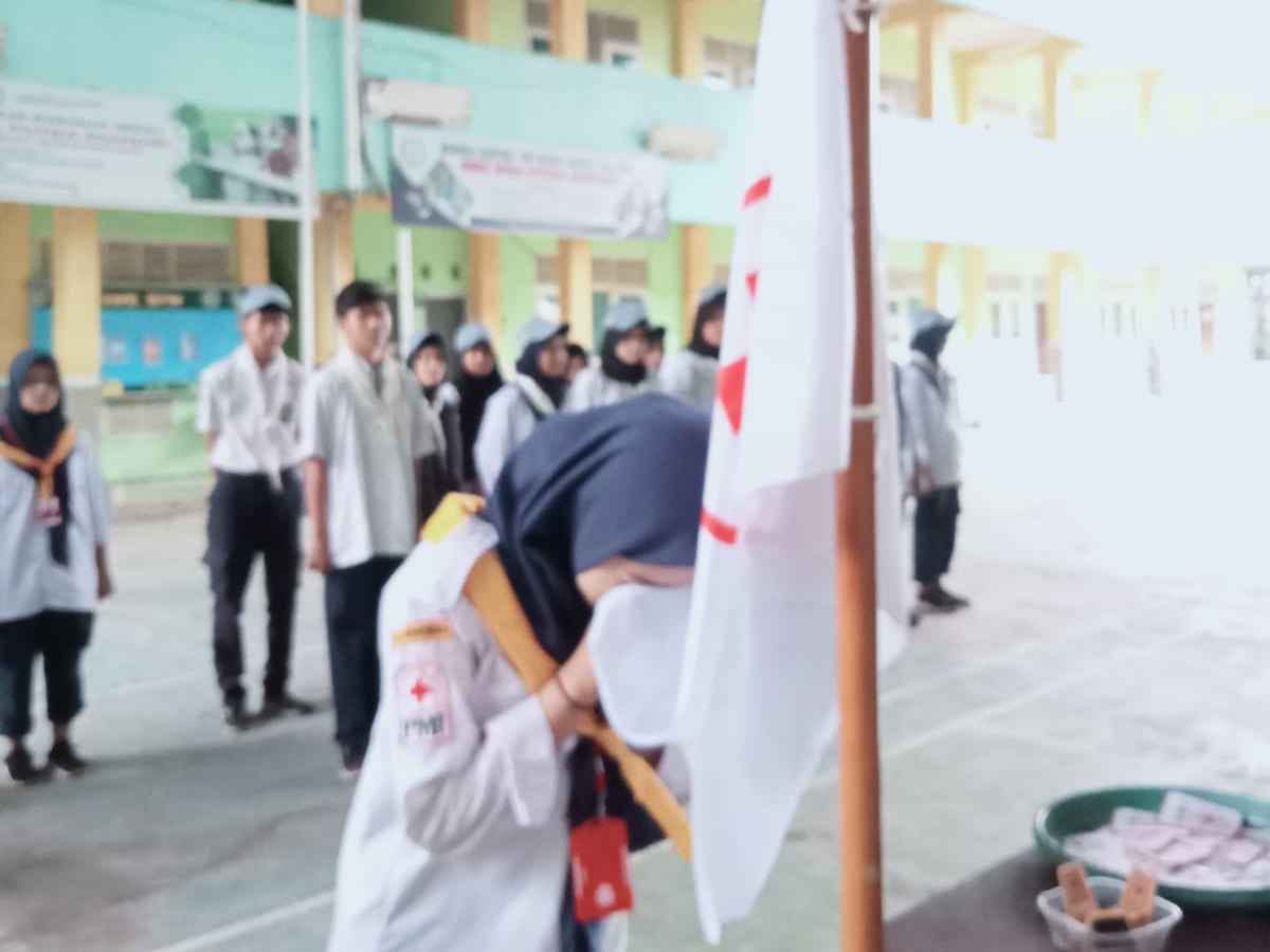 Kenaikan Logo & Evolet Strip 1